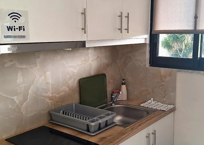 Antzela Apartment *