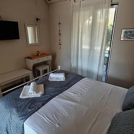 Apartament Antzela *