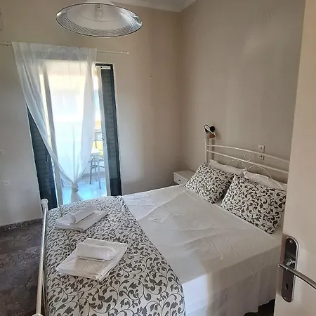 Apartament Antzela *