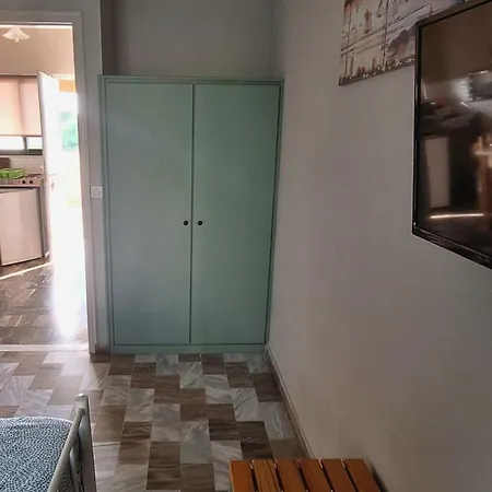 Apartament Antzela *