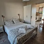 아파트 Antzela